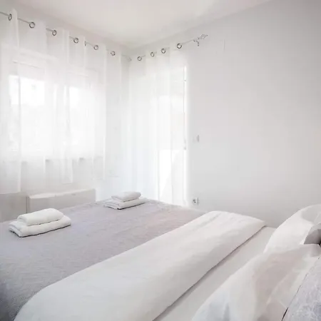 Premium Two-bedroom * Supetar